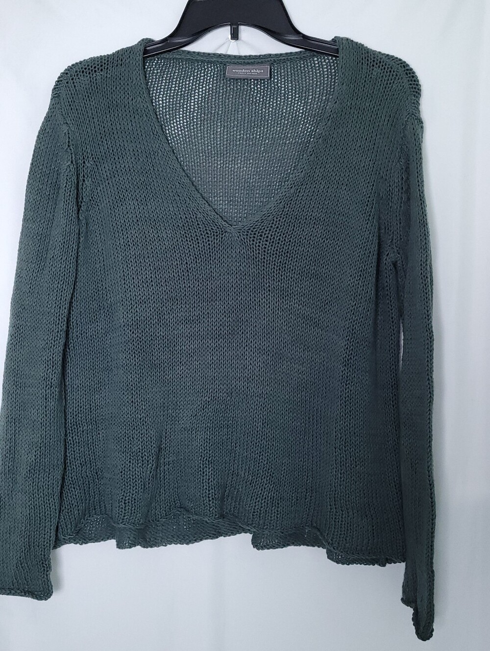 WOODEN SHIPS Women's Green V'neck Open Knit Pullover Sweater Minimalist SM/MED